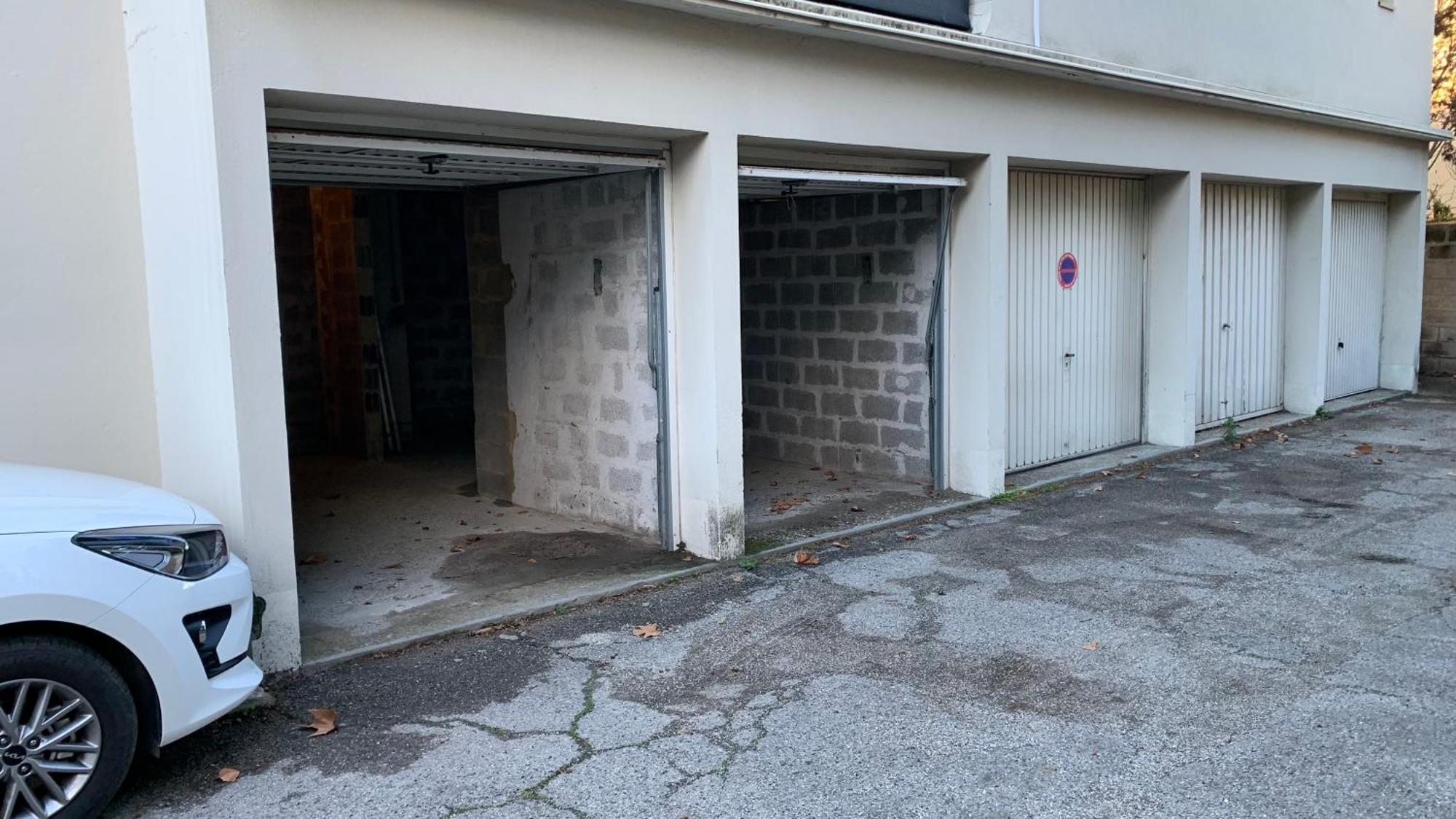Appartement Au Calme De L'Iris - Clim - Garage - Wifi - Tramway à Avignon Extérieur photo