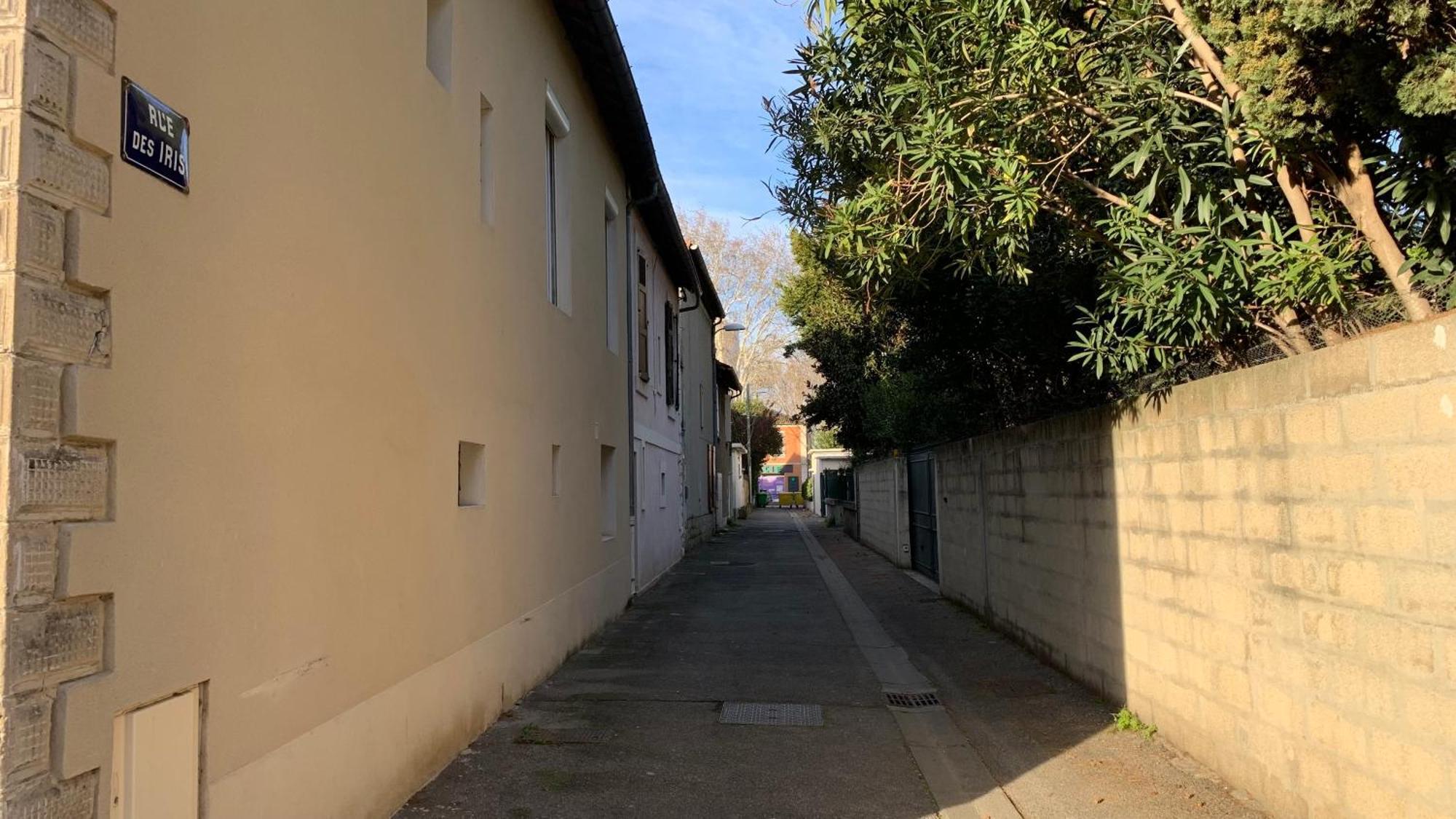 Appartement Au Calme De L'Iris - Clim - Garage - Wifi - Tramway à Avignon Extérieur photo