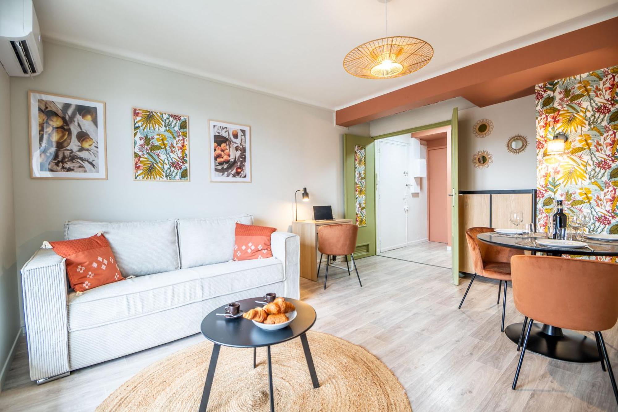 Appartement Au Calme De L'Iris - Clim - Garage - Wifi - Tramway à Avignon Extérieur photo